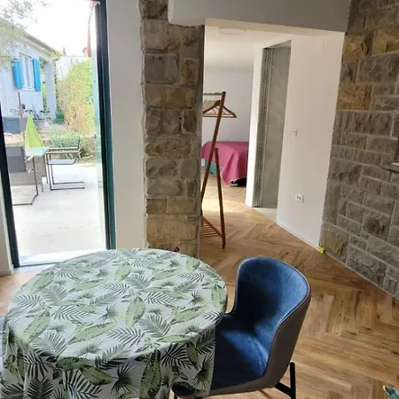 Apartment Ally With Sea View In *